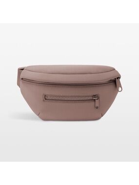 Dagne Dover Ace Dune Fanny Pack
